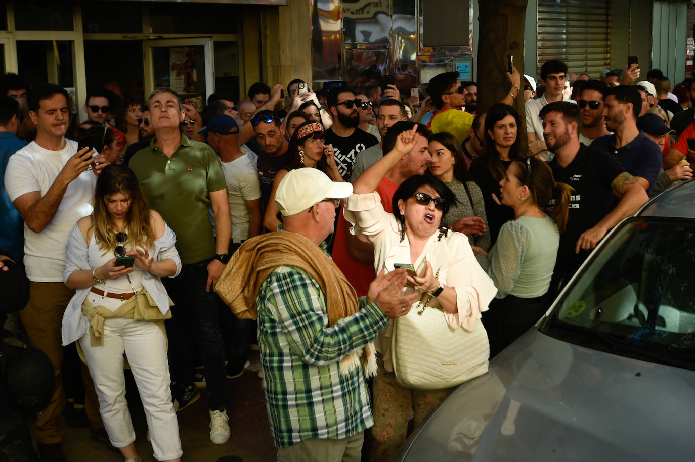 La quinta protesta frente a la sede del PSRM, en imágenes