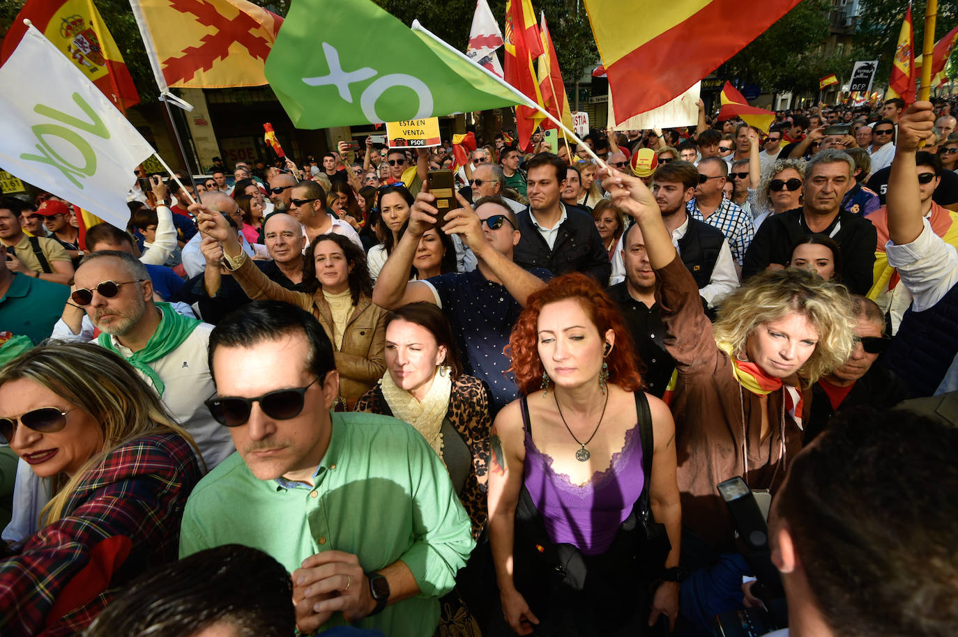 La quinta protesta frente a la sede del PSRM, en imágenes