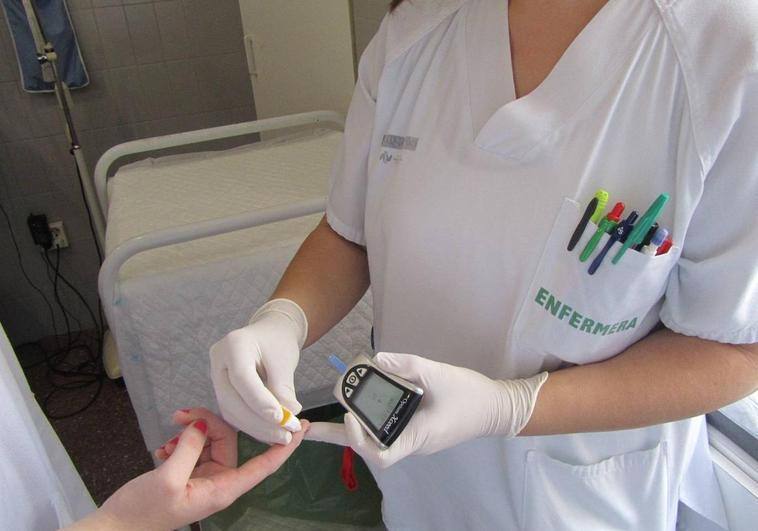 Prueba de la diabetes en imagen de archivo.