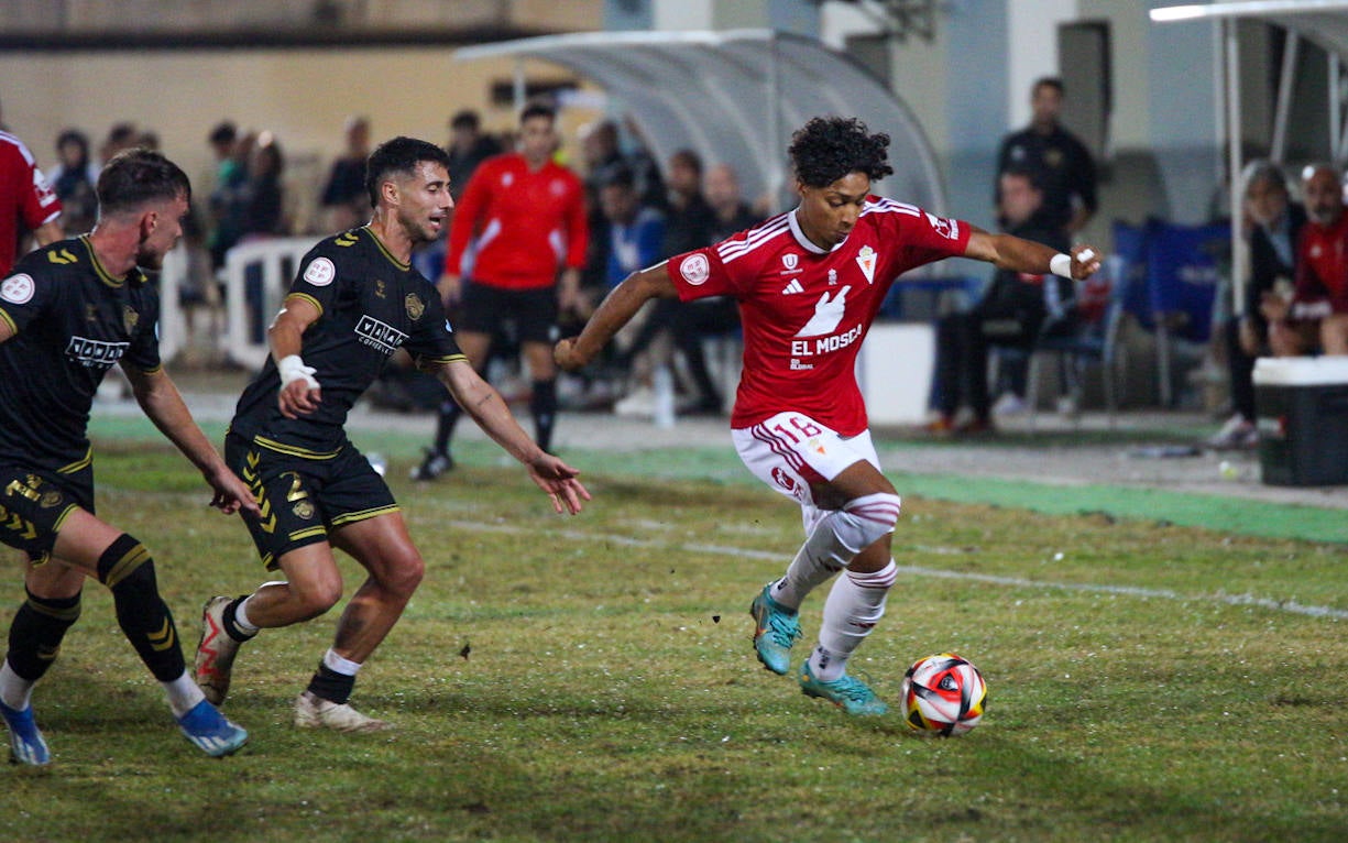 El empate del Real Murcia frente al Intercity, en imágenes