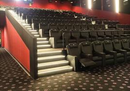 El interior de la nueva sala 'premium' en el cine Thader.