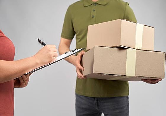 Problemas con tu paquete: esto es lo que debes hacer para reclamarlo, según la OCU.