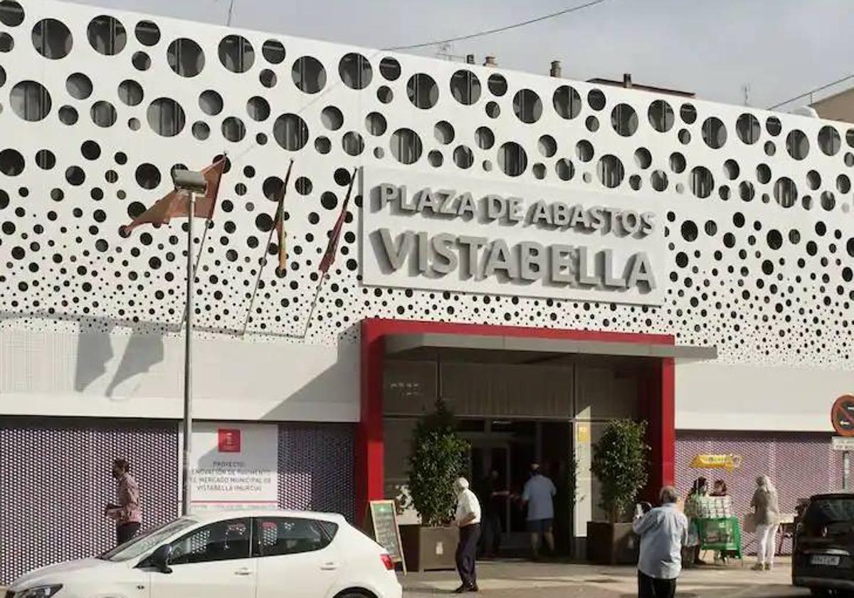 Plaza de abastos de Vistabella, uno de los puntos en los que los alumnos realizarán encuestas sobre la prevención de residuos y reciclaje.