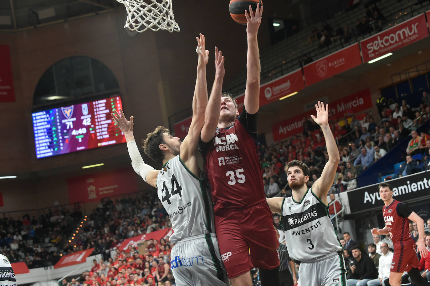 La victoria del UCAM Murcia CB ante Joventut, en imágenes