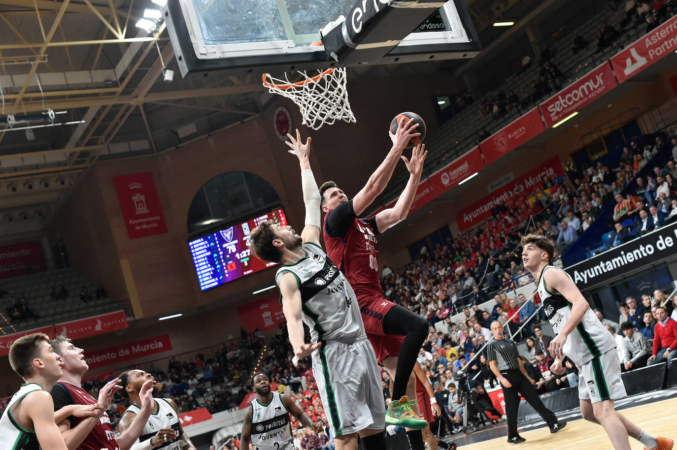 La victoria del UCAM Murcia CB ante Joventut, en imágenes