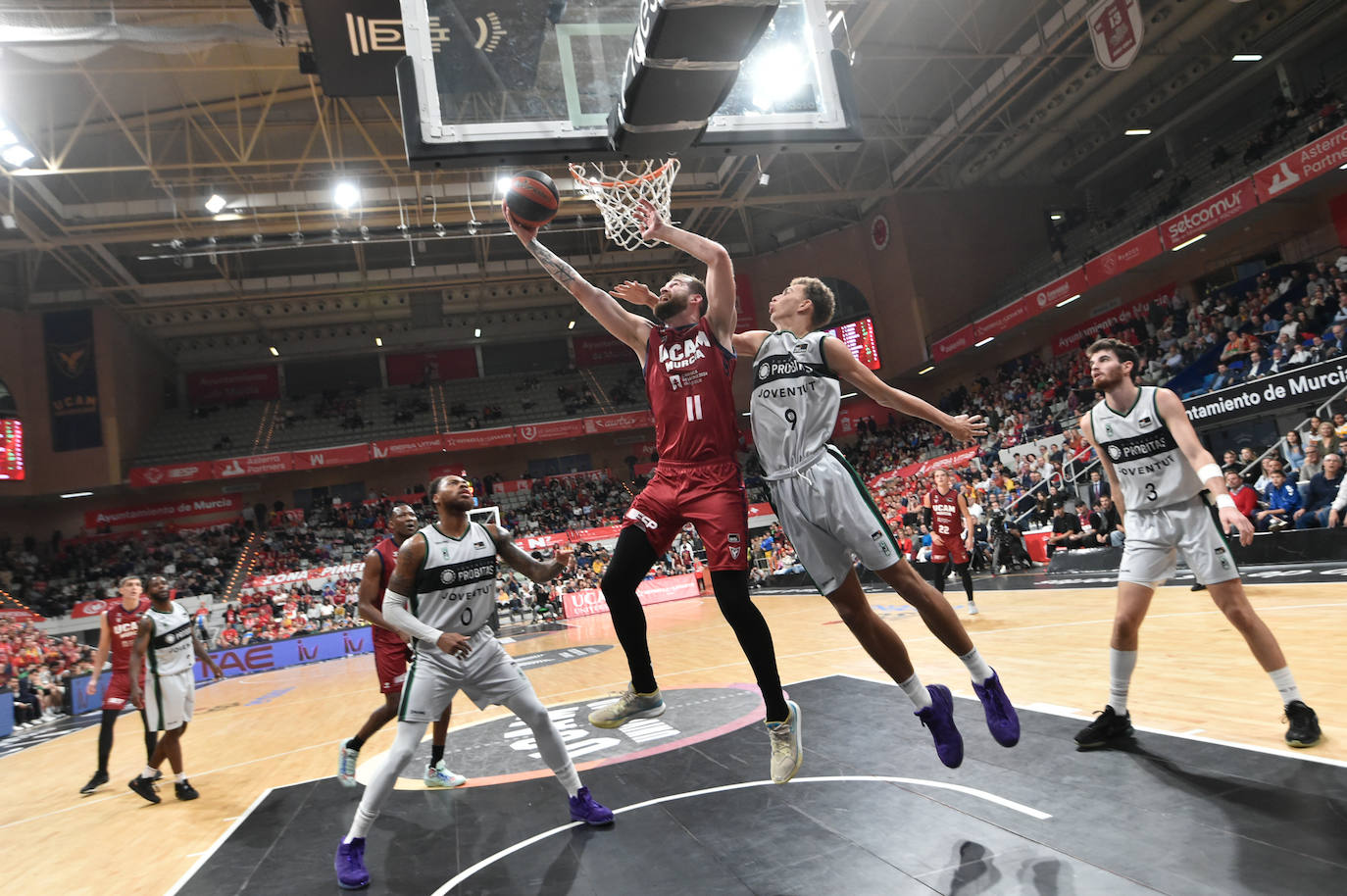 La victoria del UCAM Murcia CB ante Joventut, en imágenes