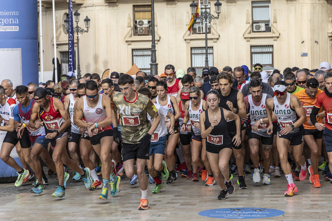 Las imágenes de la carrera solidaria de los Cuatro Santos en Cartagena