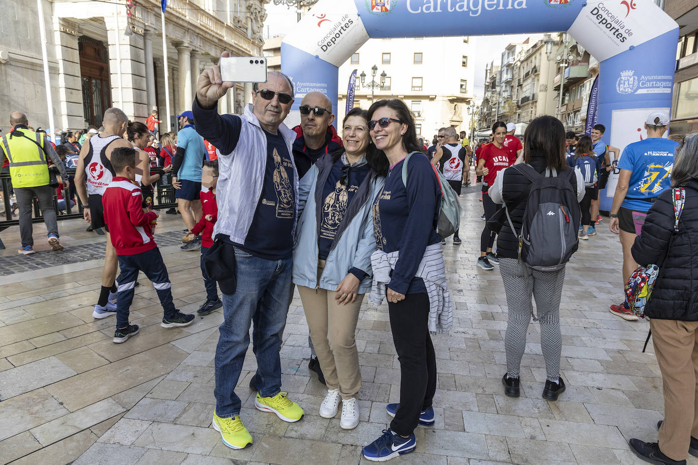 Las imágenes de la carrera solidaria de los Cuatro Santos en Cartagena