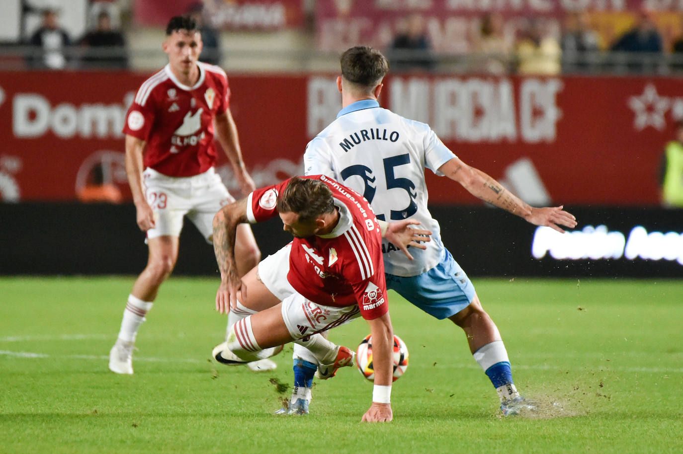 La derrota del Real Murcia frente al Málaga, en imágenes