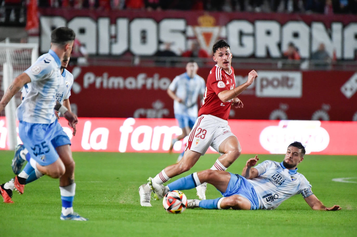 La derrota del Real Murcia frente al Málaga, en imágenes