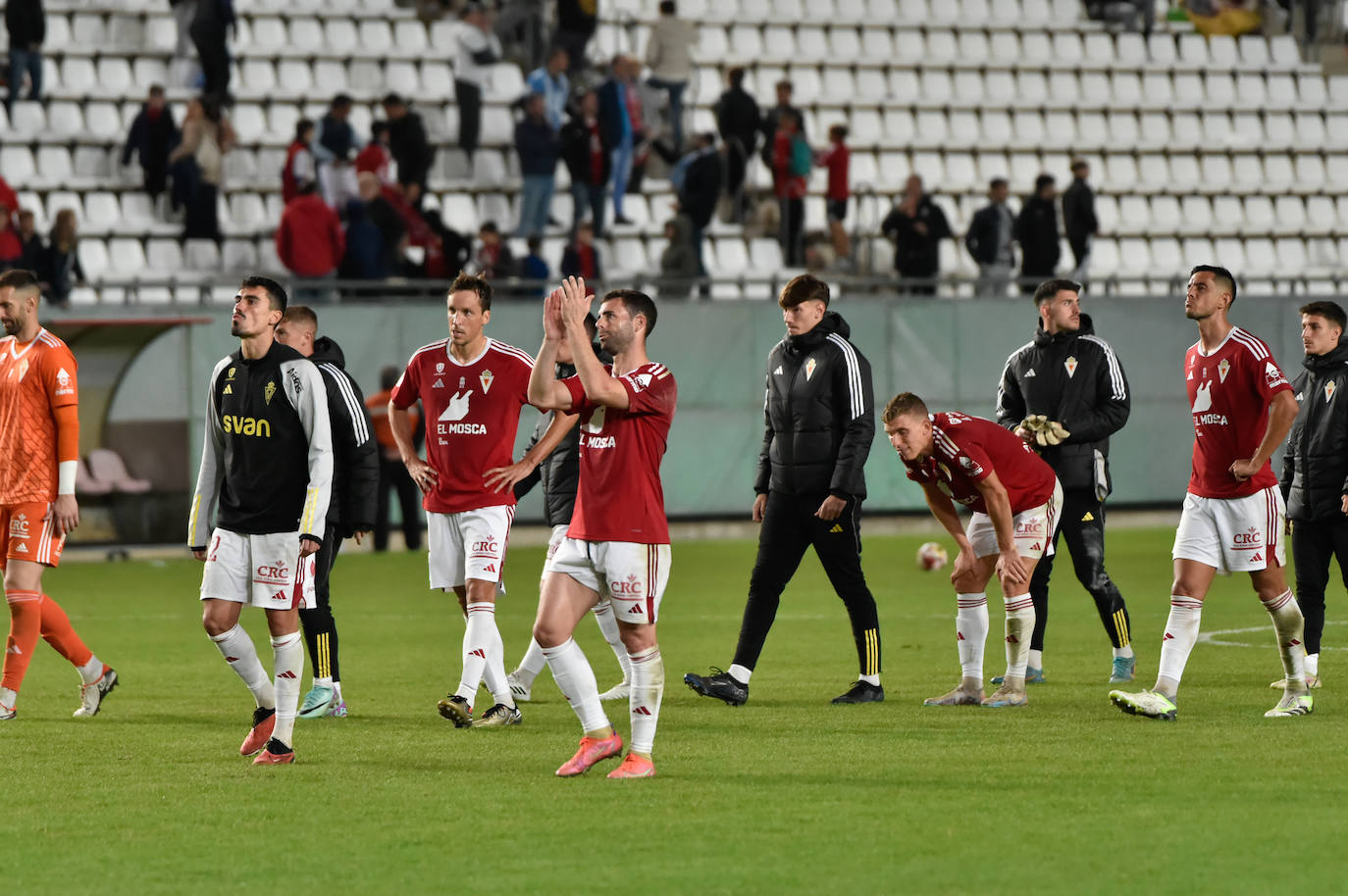 La derrota del Real Murcia frente al Málaga, en imágenes