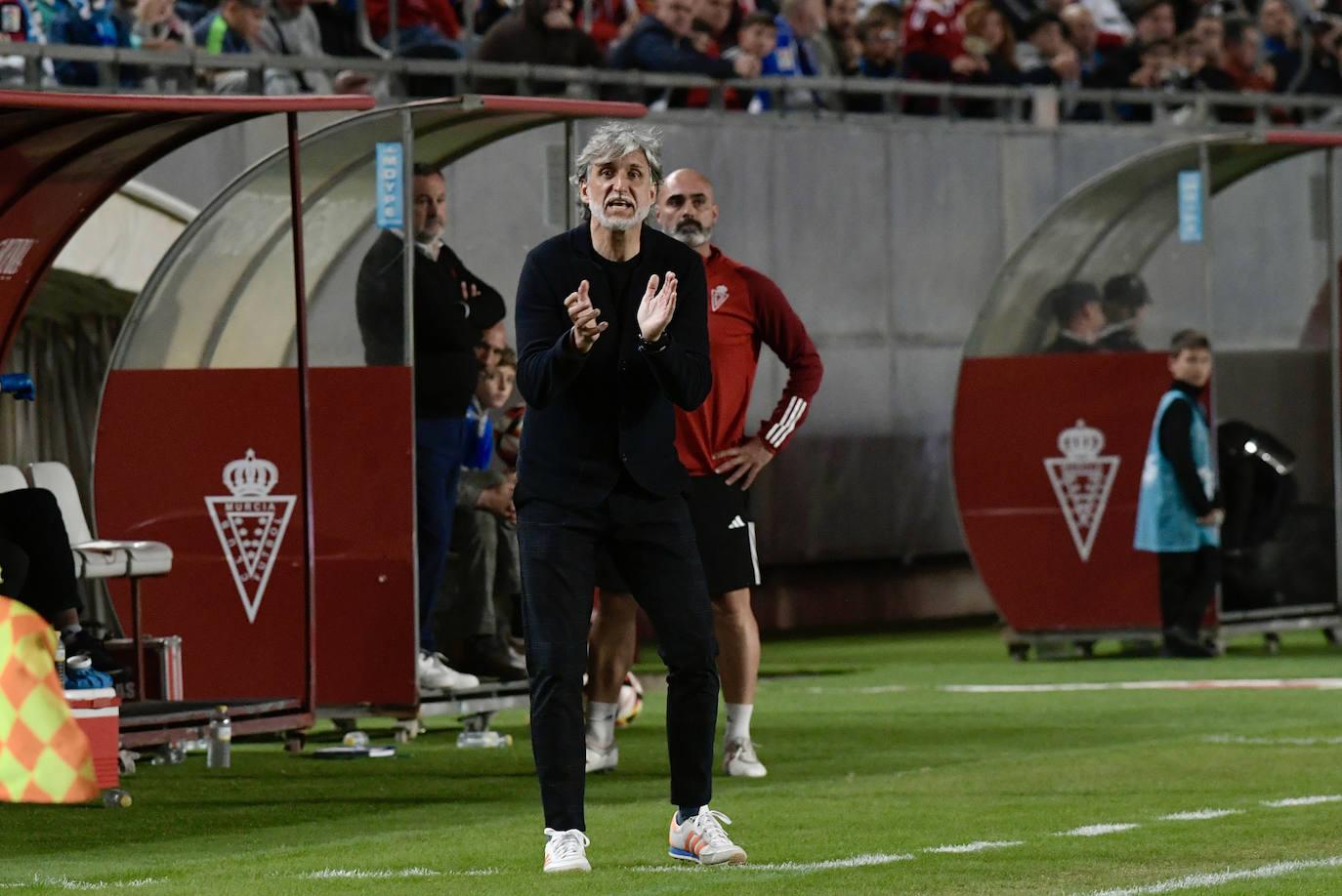 La derrota del Real Murcia frente al Málaga, en imágenes