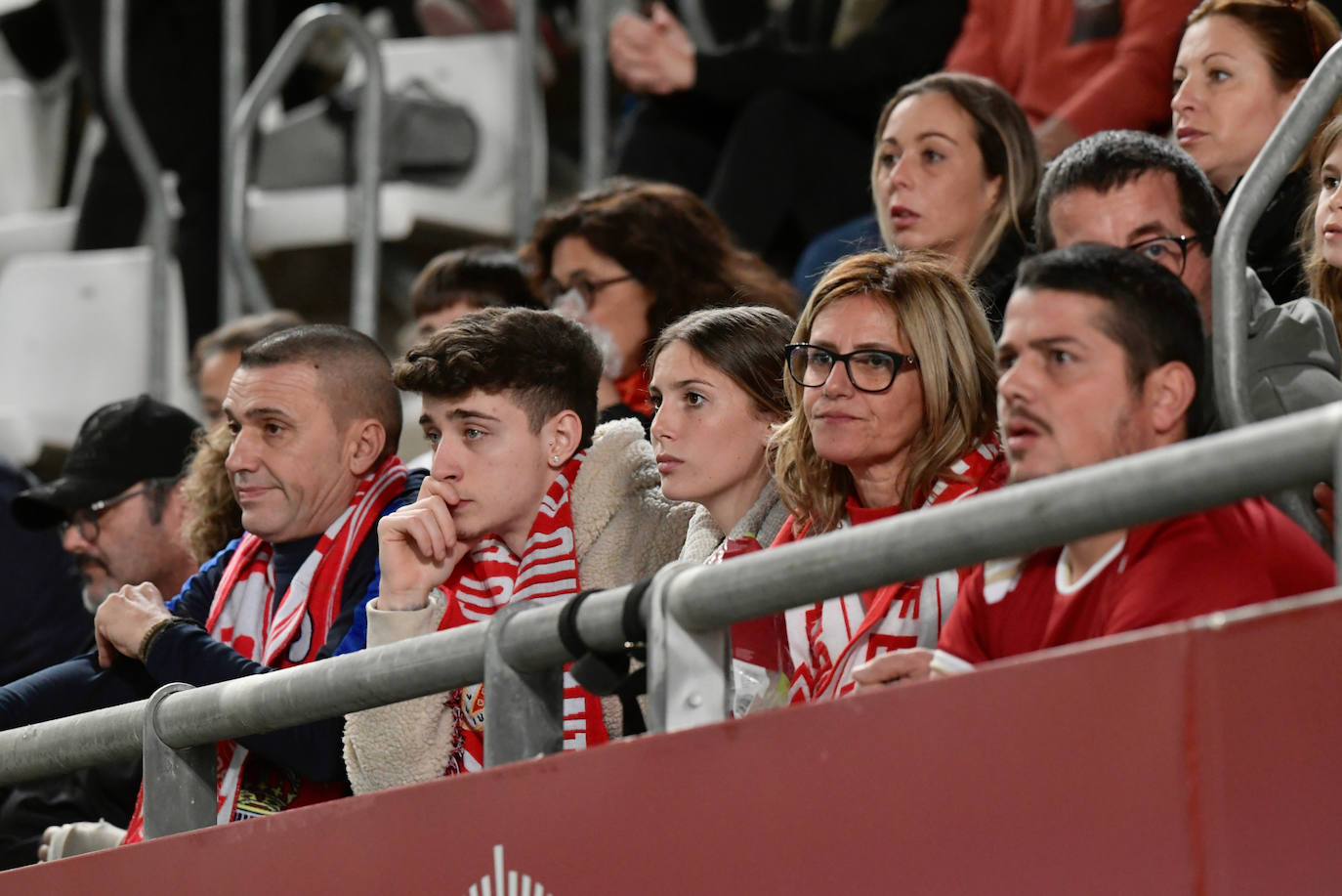 La derrota del Real Murcia frente al Málaga, en imágenes