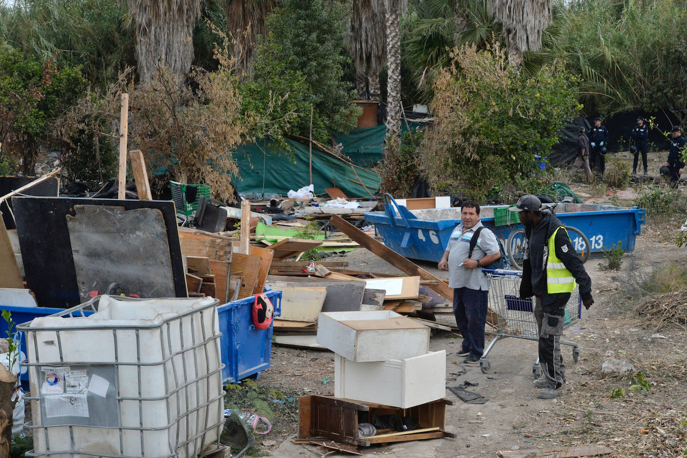 El desalojo del poblado chabolista de La Fica, en imágenes