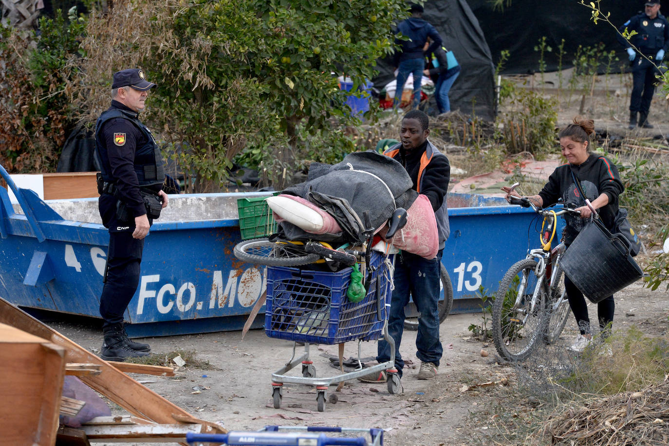El desalojo del poblado chabolista de La Fica, en imágenes