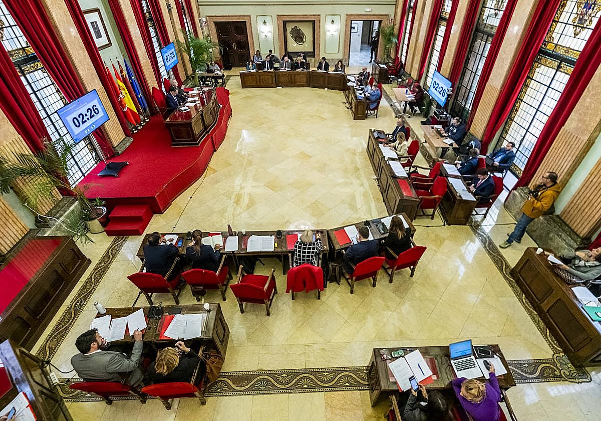 El Pleno del Ayuntamiento de Murcia, en imágenes