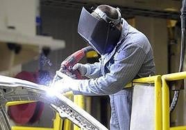 Un trabajador en una foto de archivo.