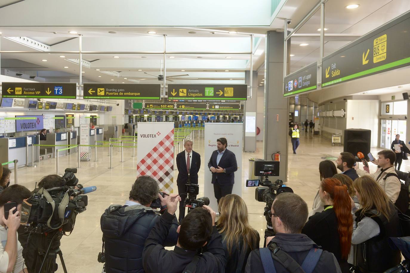 El vuelo entre Madrid y Murcia, en imágenes