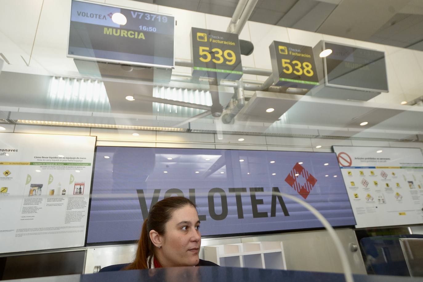 El vuelo entre Madrid y Murcia, en imágenes