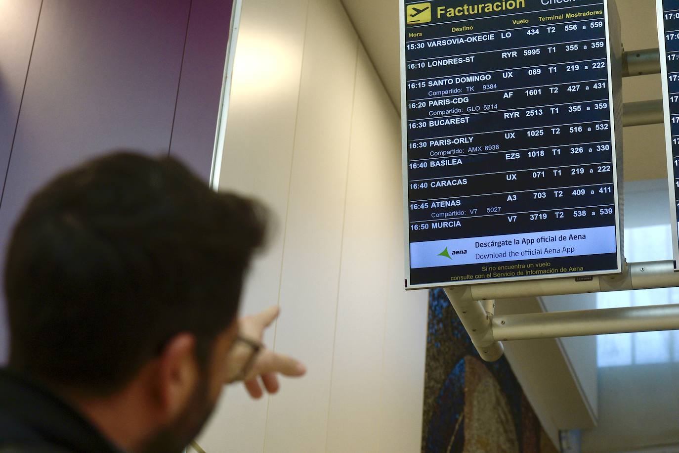 El vuelo entre Madrid y Murcia, en imágenes