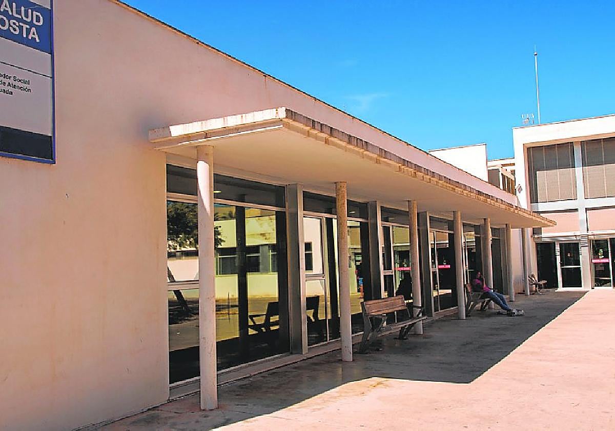 El centro sanitario de mayor envergadura en la costa actualmente es el de Aguamarina, que es público.