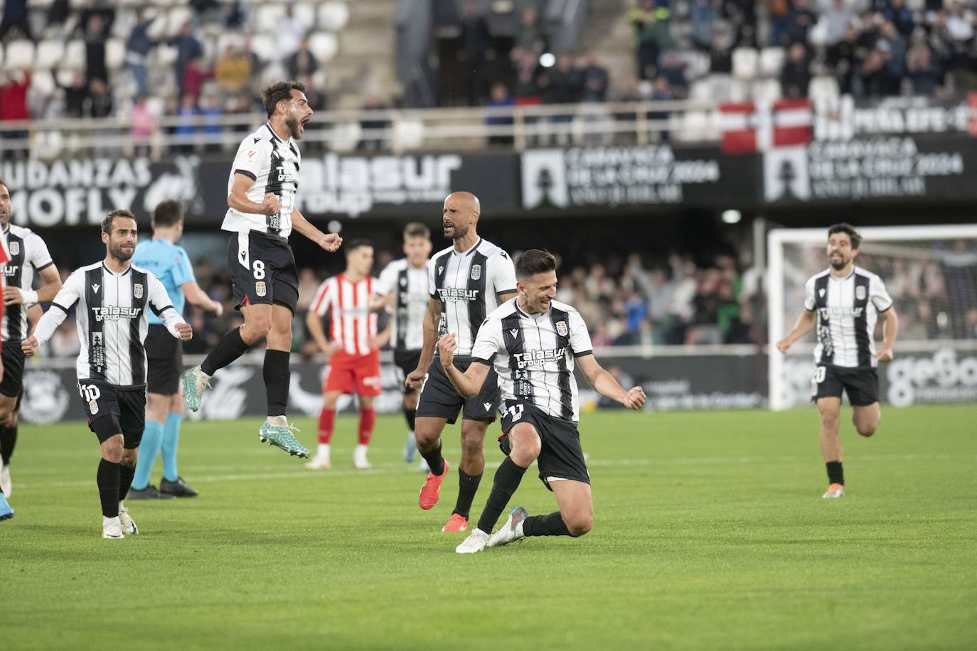 La victoria del Cartagena ante el Sporting, en imágenes