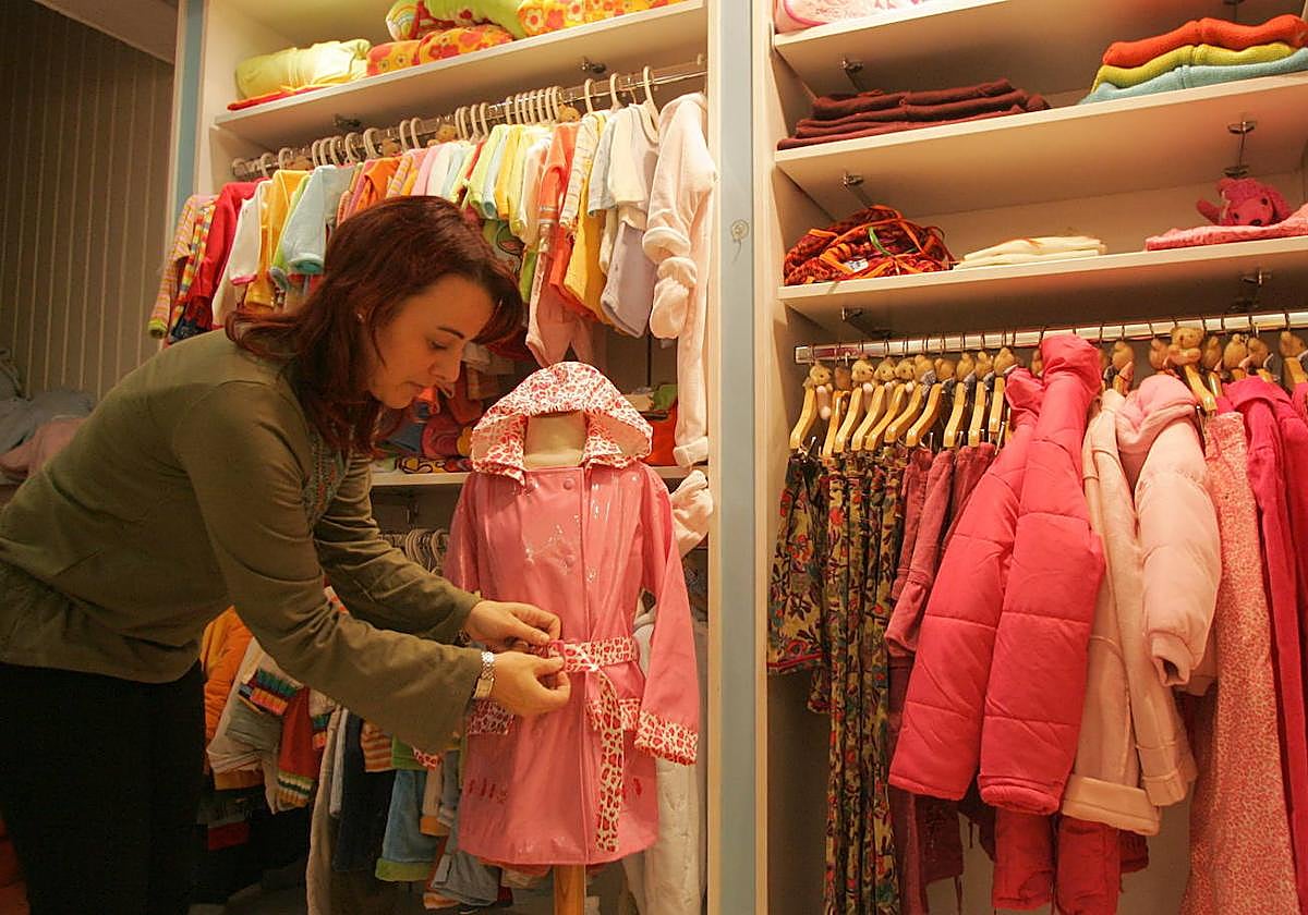 Tienda de una franquicia de moda infantil, en una imagen de archivo.