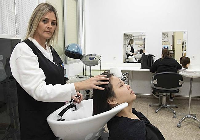 Saray Albadalejo, en el instituto Hespérides.