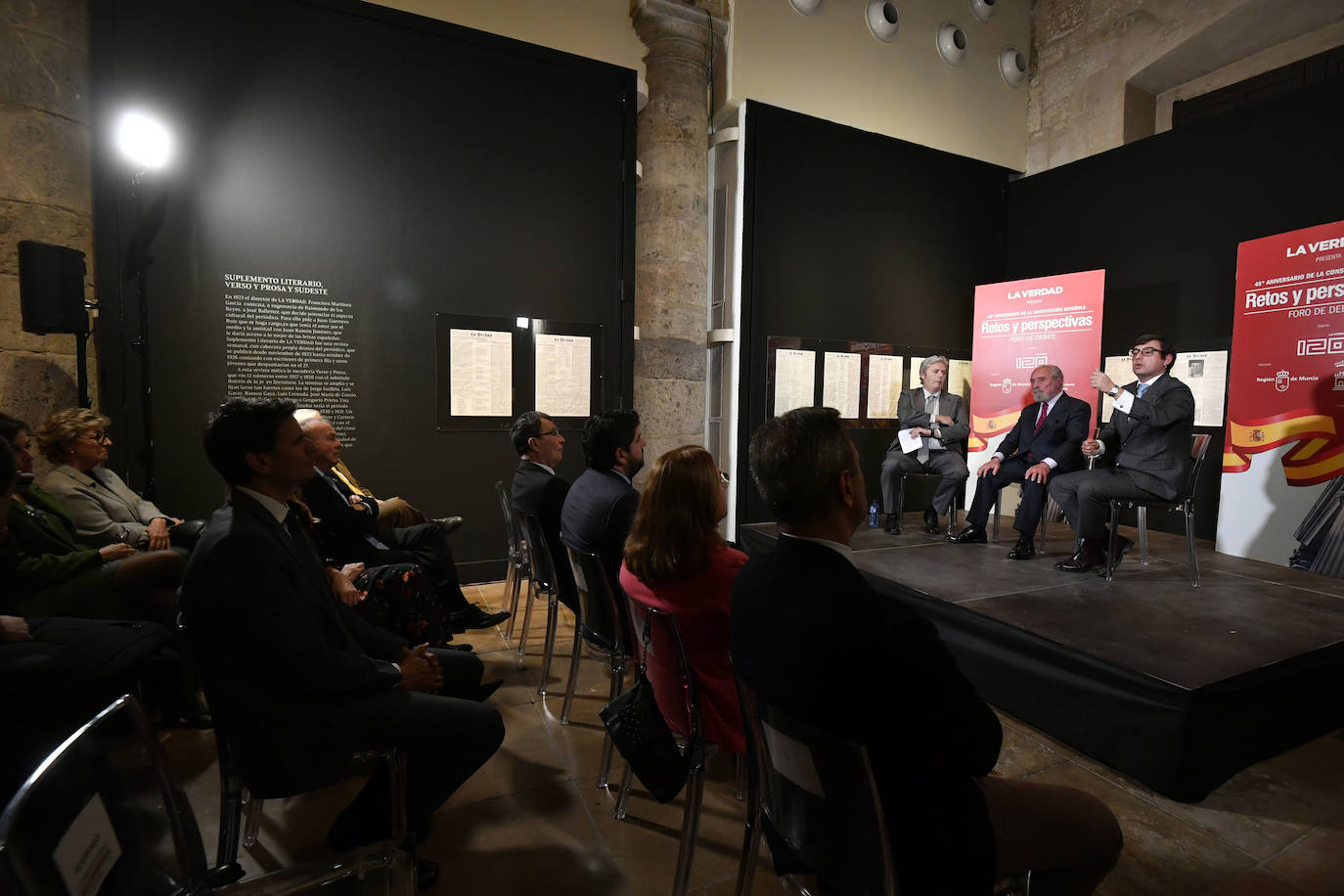 El foro &#039;Retos y perspectivas de la Constitución&#039;, en imágenes