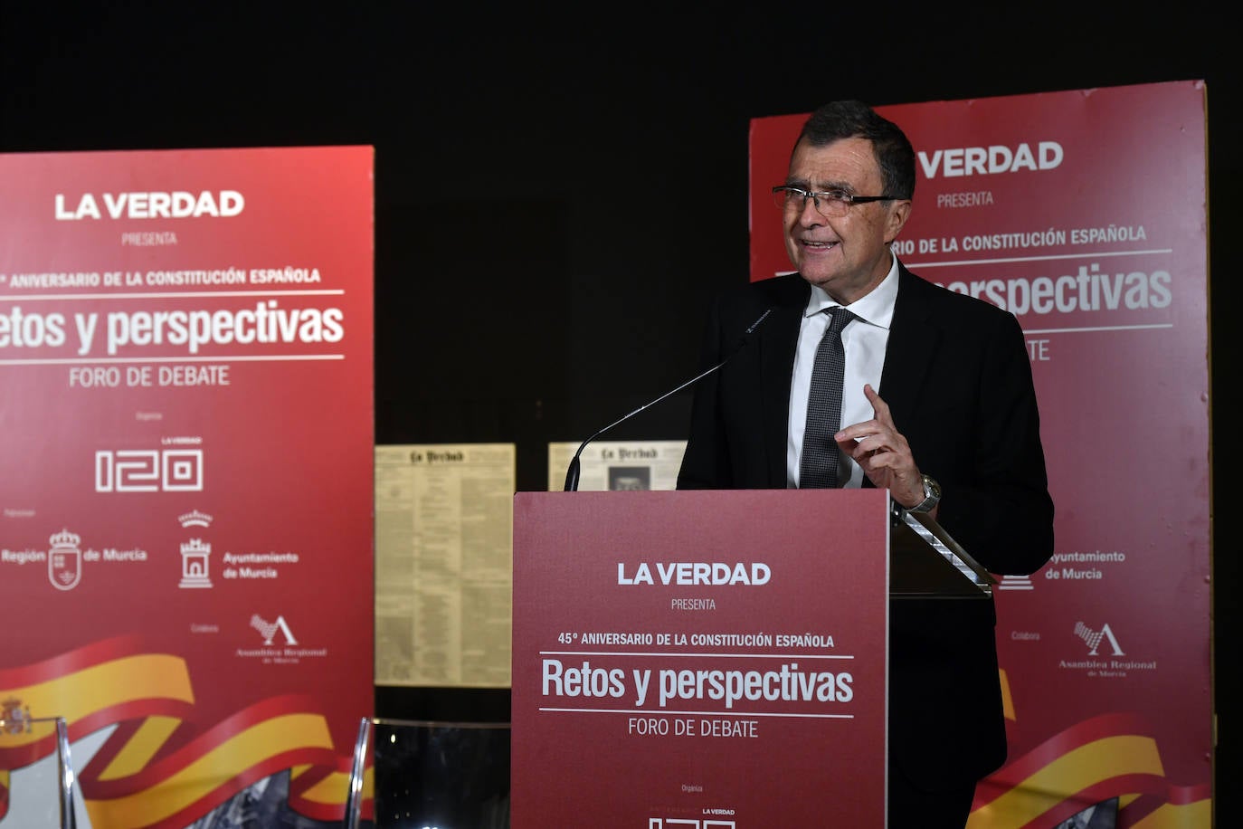 El foro &#039;Retos y perspectivas de la Constitución&#039;, en imágenes