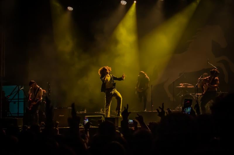 El rock de Arde Bogotá desborda el Palacio de los Deportes de Torrevieja