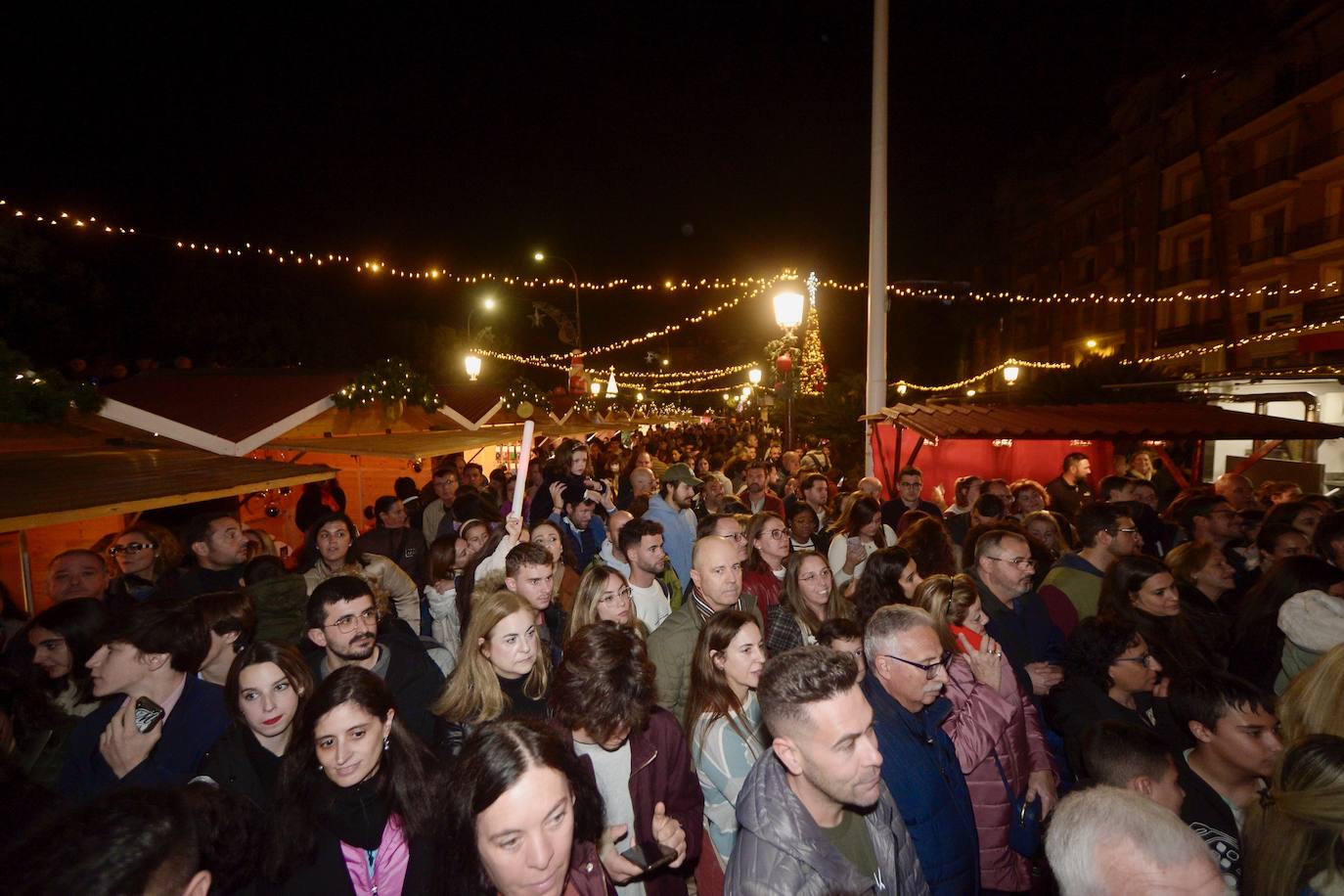 La inauguración del mercadillo de Navidad de Murcia, en imágenes