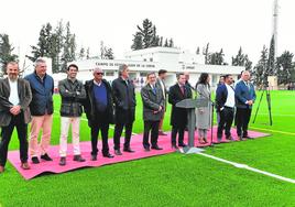 Inauguración de las nuevas instalaciones por parte del alcalde de Lorquí, Joaquín Hernández, y el delegado del Gobierno, Francisco Jiménez.