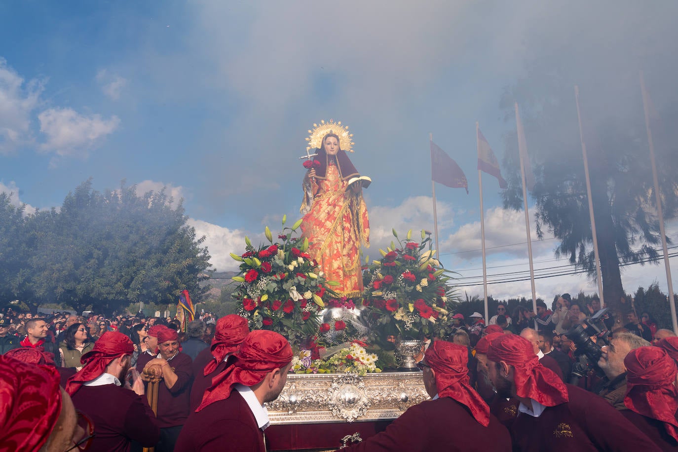 La romería de bajada de La Santa de Totana, en imágenes