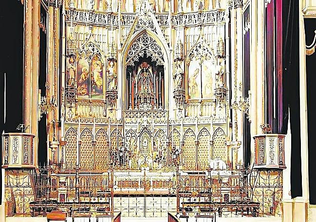 Altar de la iglesia de Santa María de Gracia, en Cartagena.