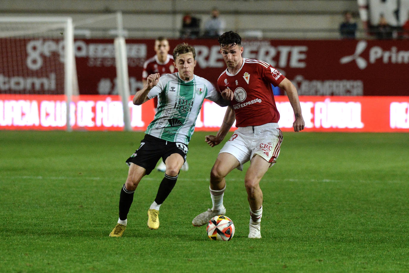 La derrota del Real Murcia frente al Antequera, en imágenes