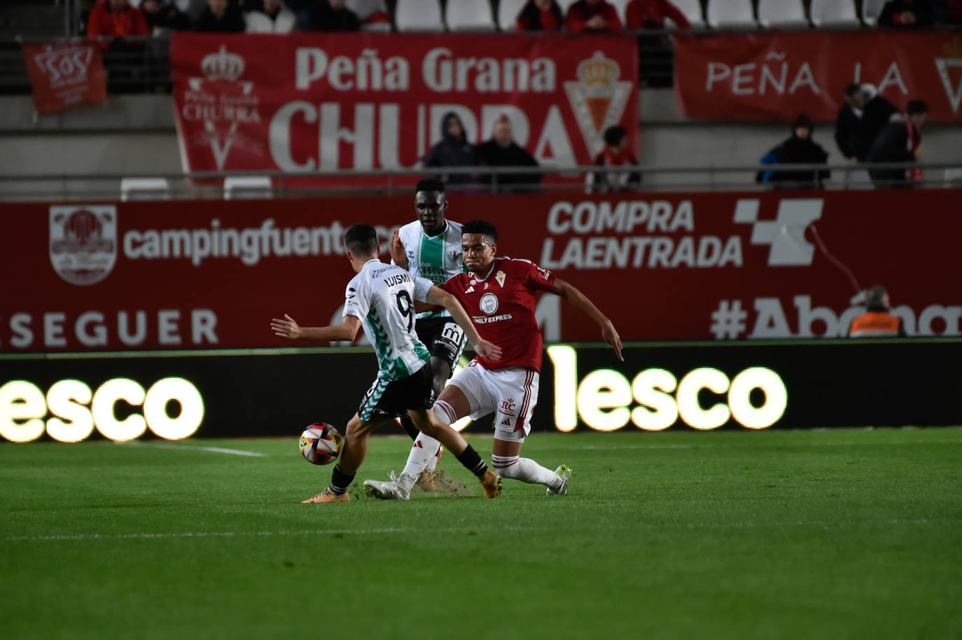 La derrota del Real Murcia frente al Antequera, en imágenes