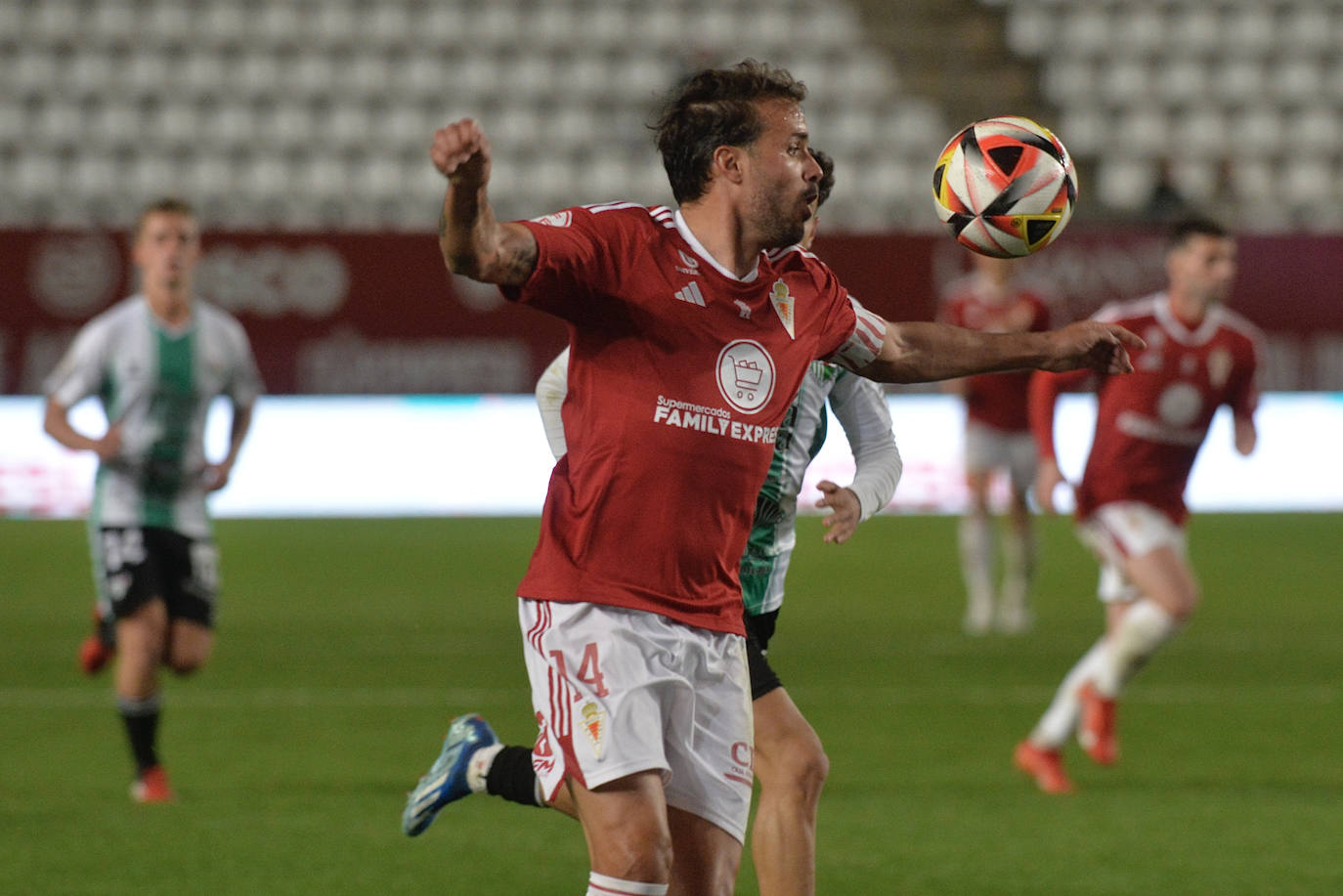 La derrota del Real Murcia frente al Antequera, en imágenes