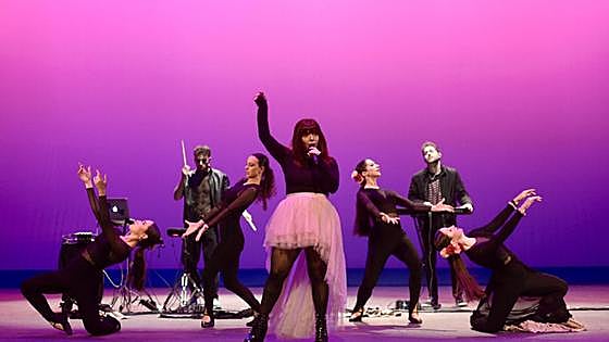 Una noche de danza, música, poesía y memoria