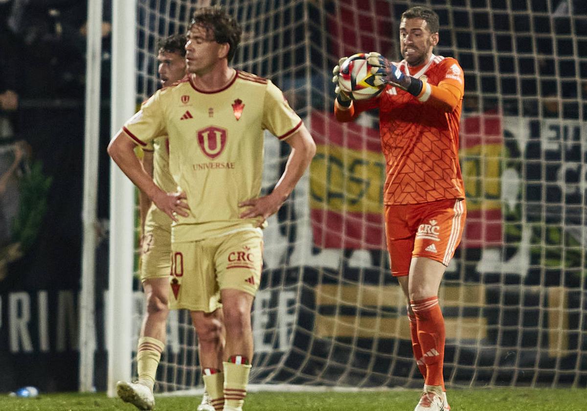 Baño de realidad del Murcia en Castalia