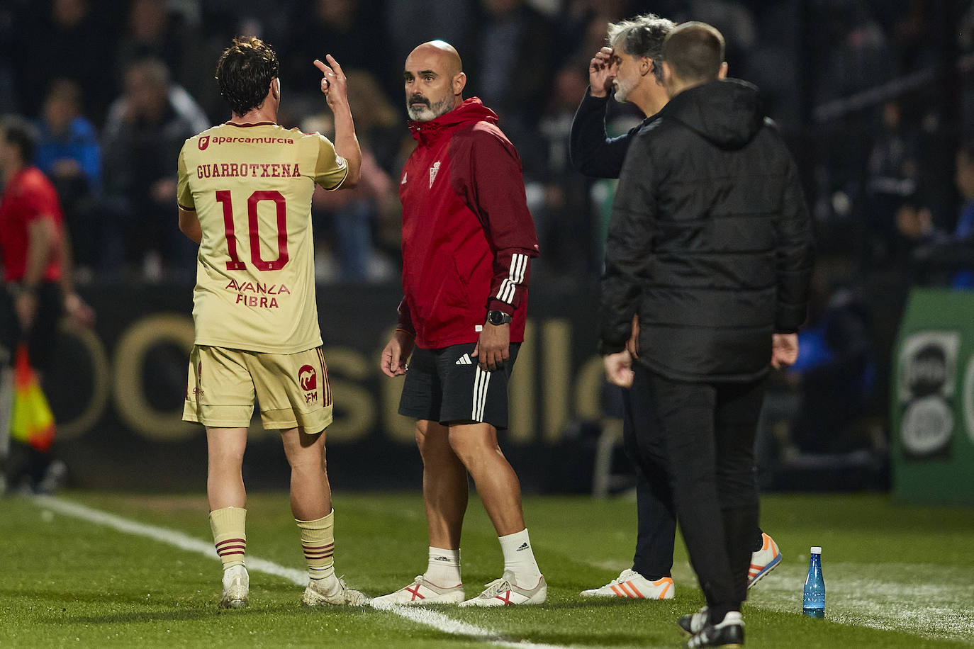 La derrota del Real Murcia frente al Castellón, en imágenes