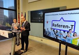 El consejero Víctor Marín, este lunes, en la presentación del programa.