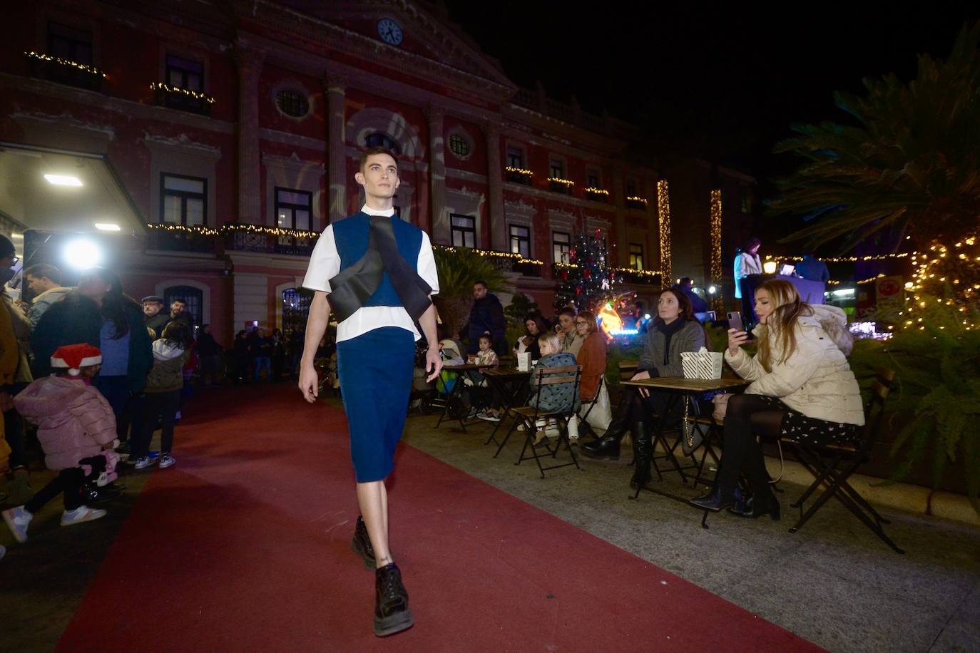 Música y moda en el mercadillo de La Glorieta