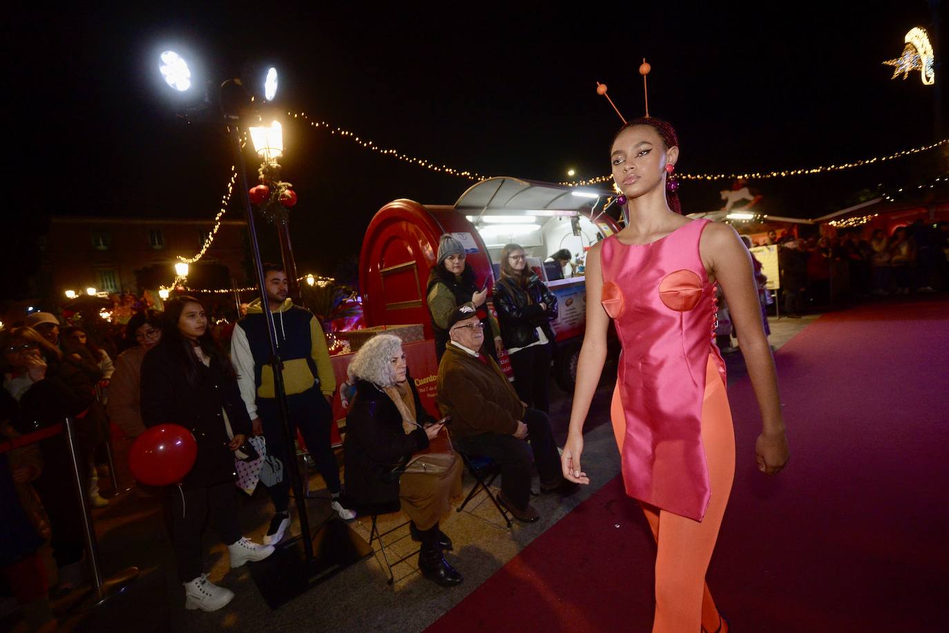 Música y moda en el mercadillo de La Glorieta