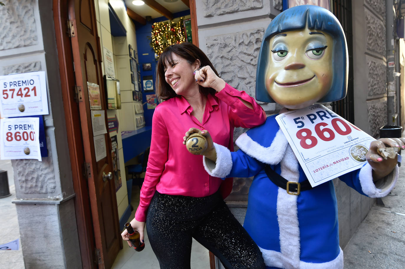 Una administración de Murcia vende dos quintos premios de la Lotería de Navidad