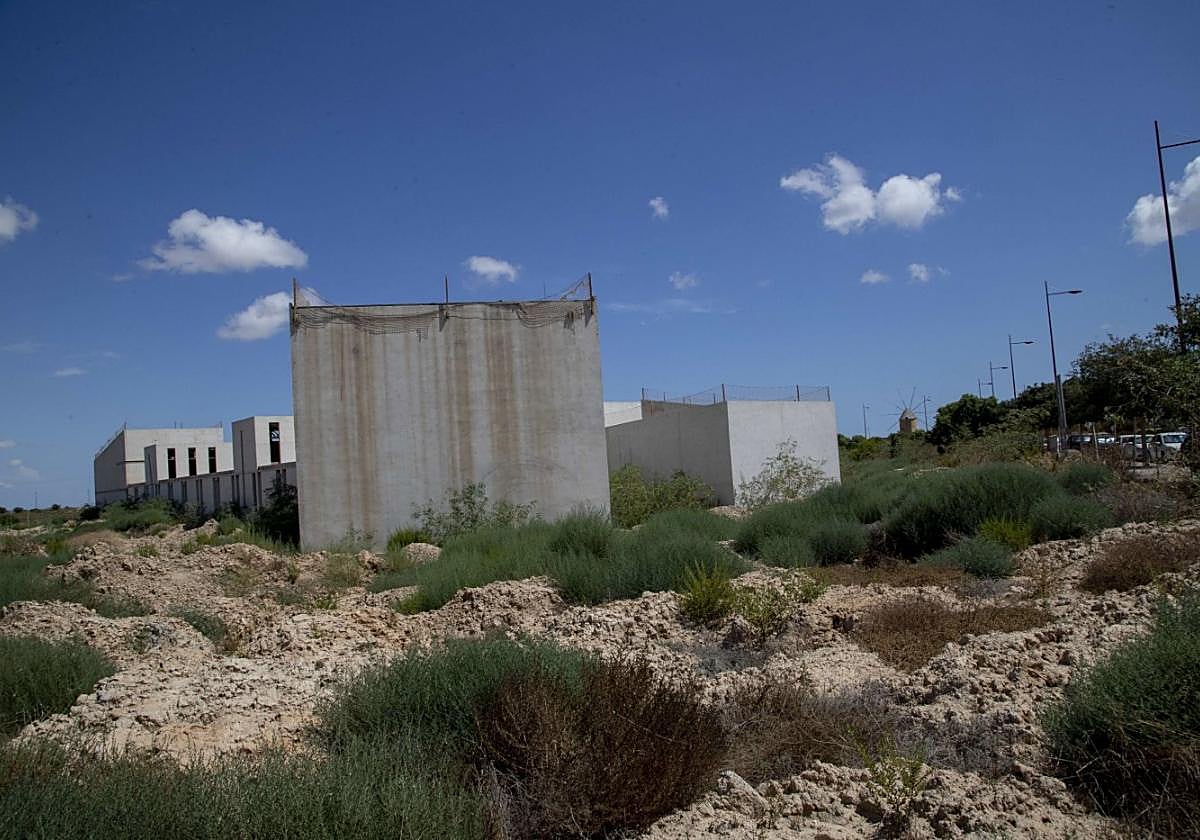 Terrenos que serán cedidos para construir un centro de formación en el polígono Los Camachos.