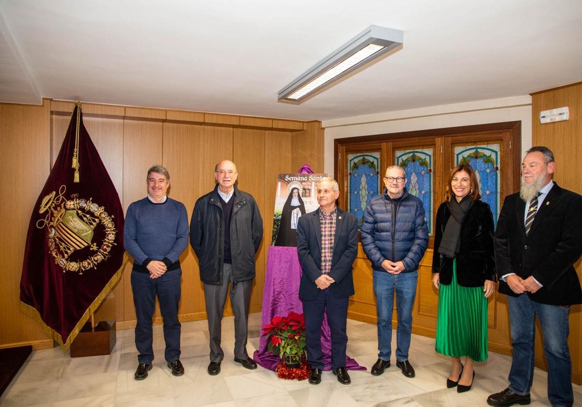 La semana santa de orihuela nombra cofrade honorario al ayuntamiento y glosadora del pregón a la exalcaldesa mónica lorente | la verdad