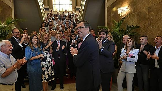 JUNIO. El PP se hace con casi todo el poder municipal