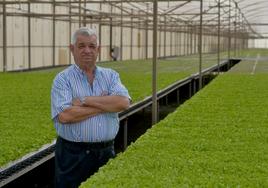 Antonio Inglés Garre en lasinstalaciones de una de susempresas.