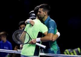 El partido de exhibición entre Alcaraz y Djokovic, en imágenes